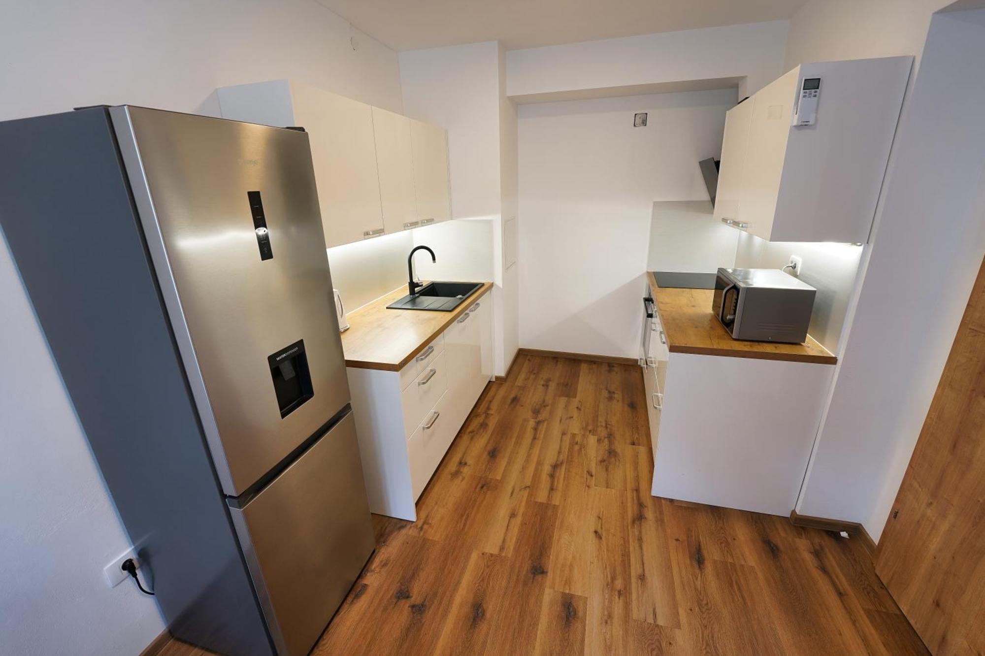 Apartments Metro 7 Ljubljana Eksteriør bilde