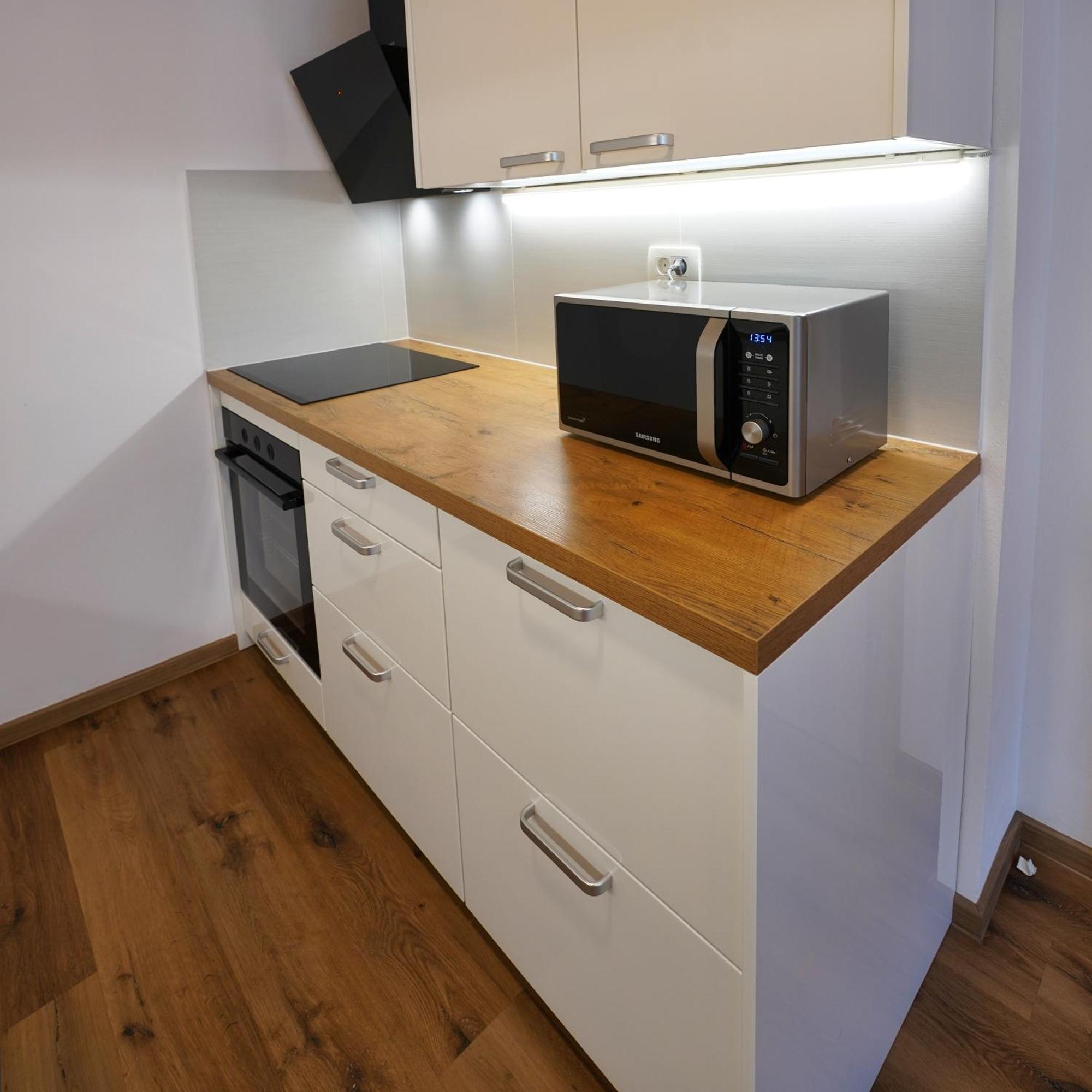 Apartments Metro 7 Ljubljana Eksteriør bilde