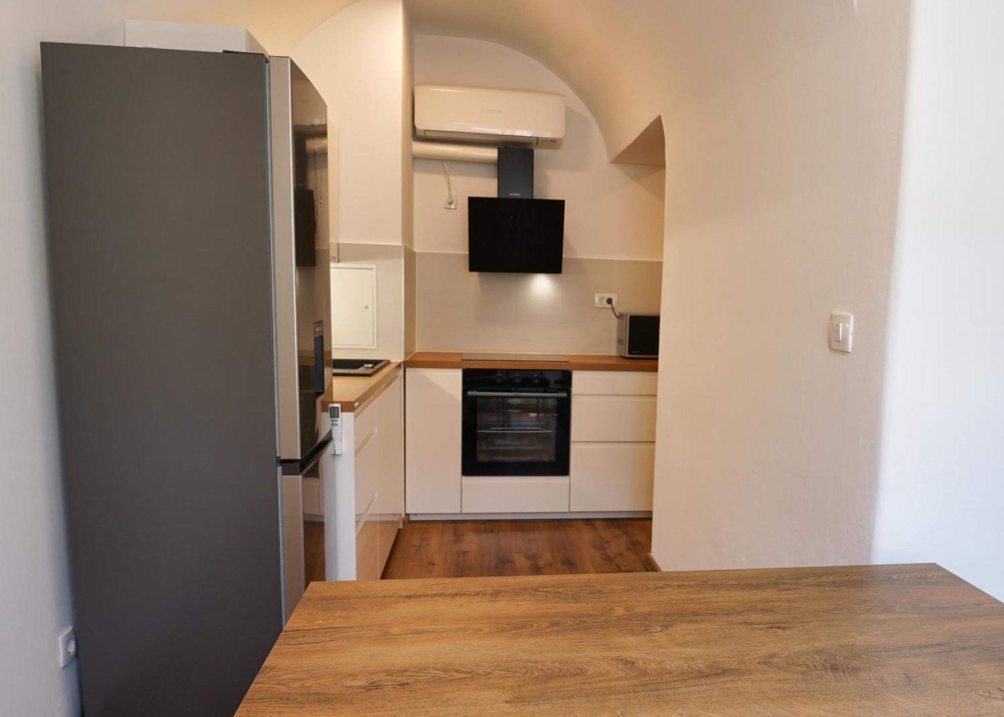 Apartments Metro 7 Ljubljana Eksteriør bilde